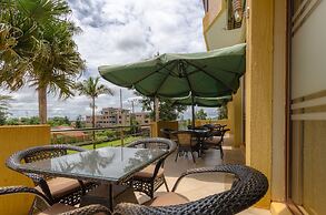 Hillside Plaza Hotel