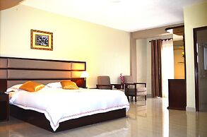 Hillside Plaza Hotel