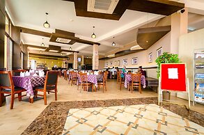 Hillside Plaza Hotel
