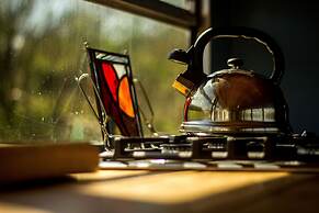 Ceridwen Glamping, Double decker Bus and Yurts