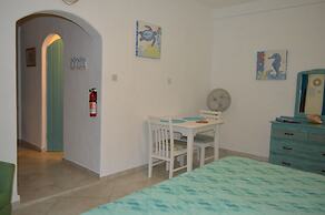 Two Palms Apartment