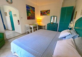 Two Palms Apartment