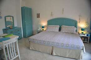 Two Palms Apartment