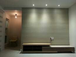 Daon House