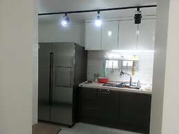 Daon House