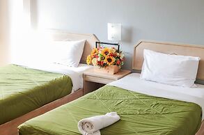 Green Palace Hotel