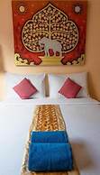 All In 1 Guesthouse Chiang Mai