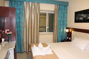 Mariana Hotel