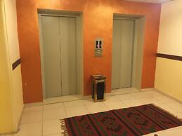 Zaina Plaza Hotel