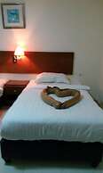 Zaina Plaza Hotel