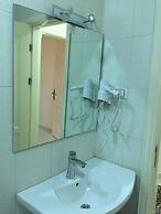 Zaina Plaza Hotel