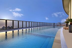 The Curve Hotel