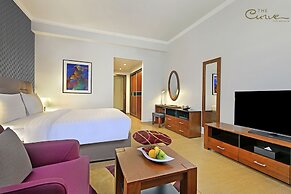 The Curve Hotel