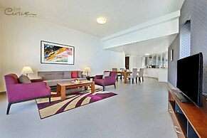The Curve Hotel