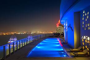The Curve Hotel