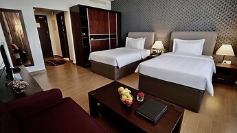 The Curve Hotel
