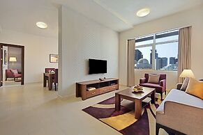 The Curve Hotel