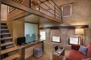 Neoria Houses