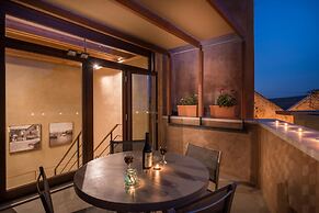 Neoria Houses
