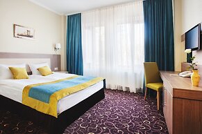 City & Business Hotel
