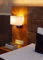 Modern Art Hotel - Maestro