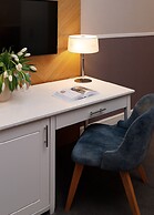 Modern Art Hotel - Maestro