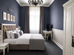 Modern Art Hotel - Maestro