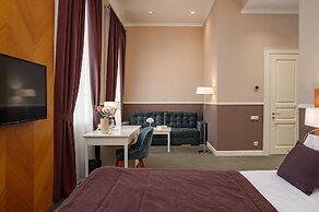 Modern Art Hotel - Maestro
