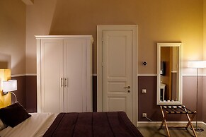 Modern Art Hotel - Maestro