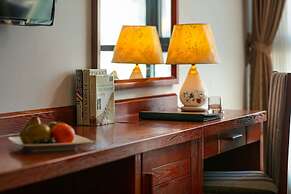 Bounty Hotel