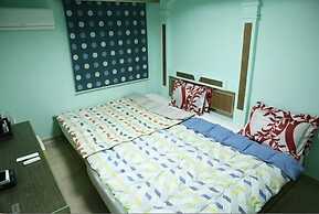 Moiri Guesthouse - Hostel