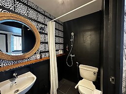 Check-Inn at Little India