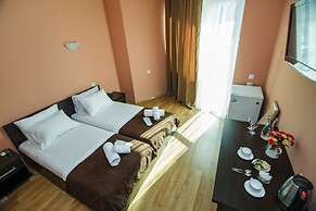 Hotel Egrisi