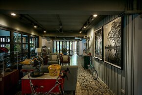 Nandha Hotel