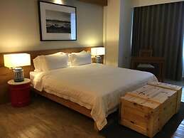 Nandha Hotel
