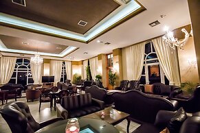 Kouros Hotel