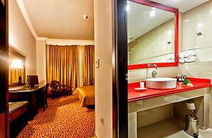 Kouros Hotel