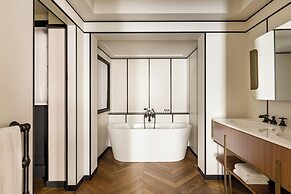 Pavillon Faubourg Saint-Germain & Spa