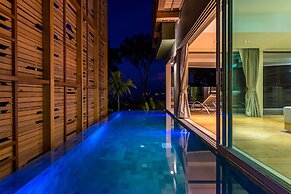 Crest Pool Villas
