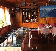 Hotel Khangri