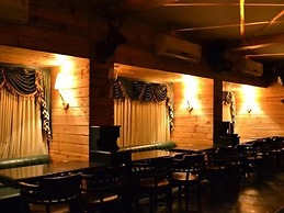 Evergreen Hotel