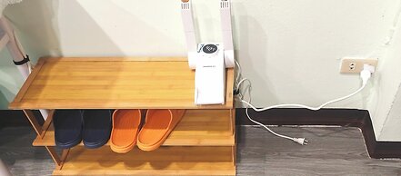 The Backpacker Station