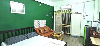 The Backpacker Station