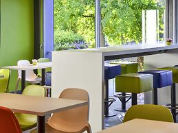 ibis budget Pau Lescar