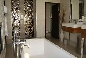Eagle Rock Executive Guest House