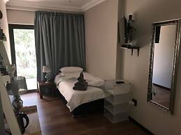 Eagle Rock Executive Guest House