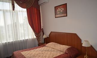 Vladimirskaya Hotel