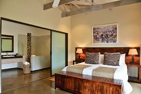 Bushveld Terrace Safari Hotel, Lodge & Spa