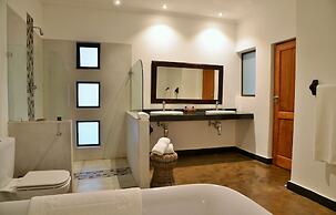 Bushveld Terrace Safari Hotel, Lodge & Spa