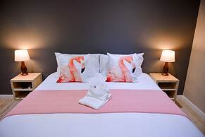 Two Fat Owls Guesthouse